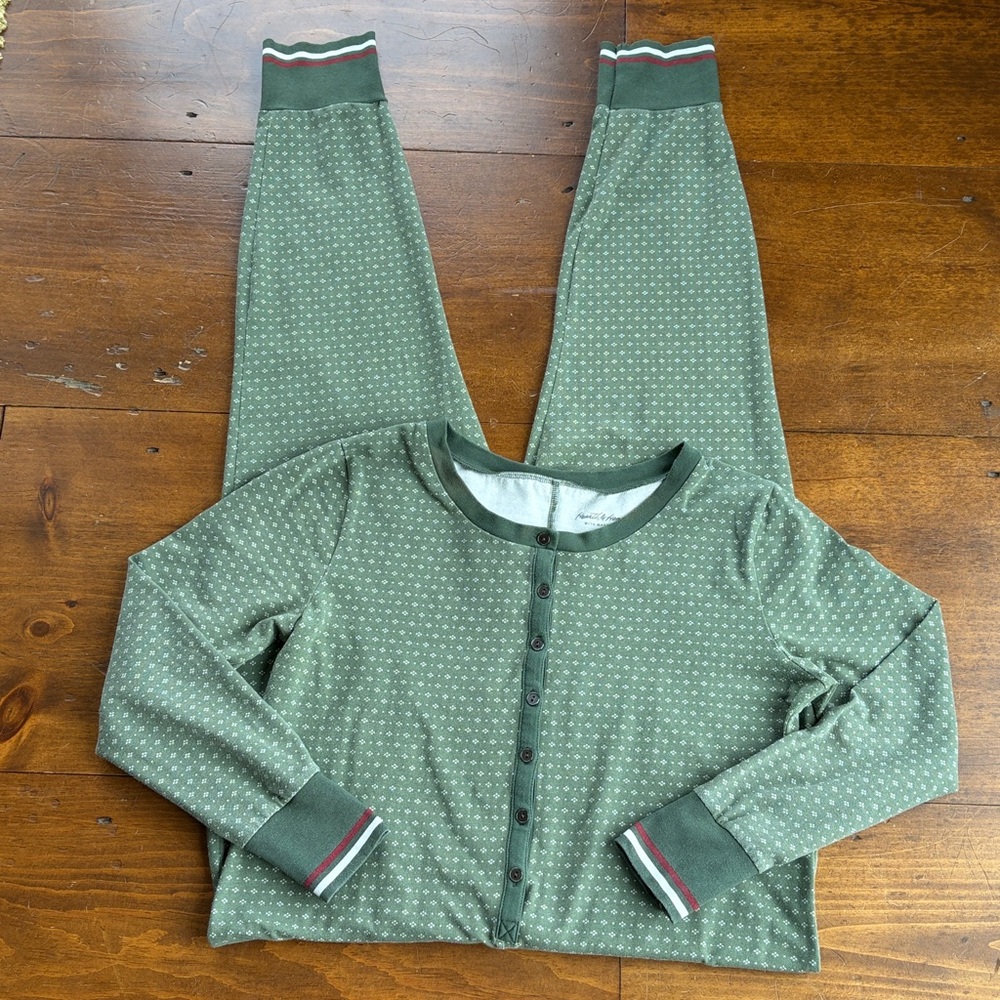 Hearth & Hand with Magnolia Green Polka Dot Onesie Pajama Sz XL